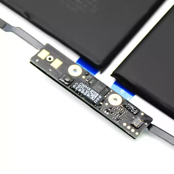 Baterai Laptop Original MacBook Pro 15" A1990 (2018) - Image 3